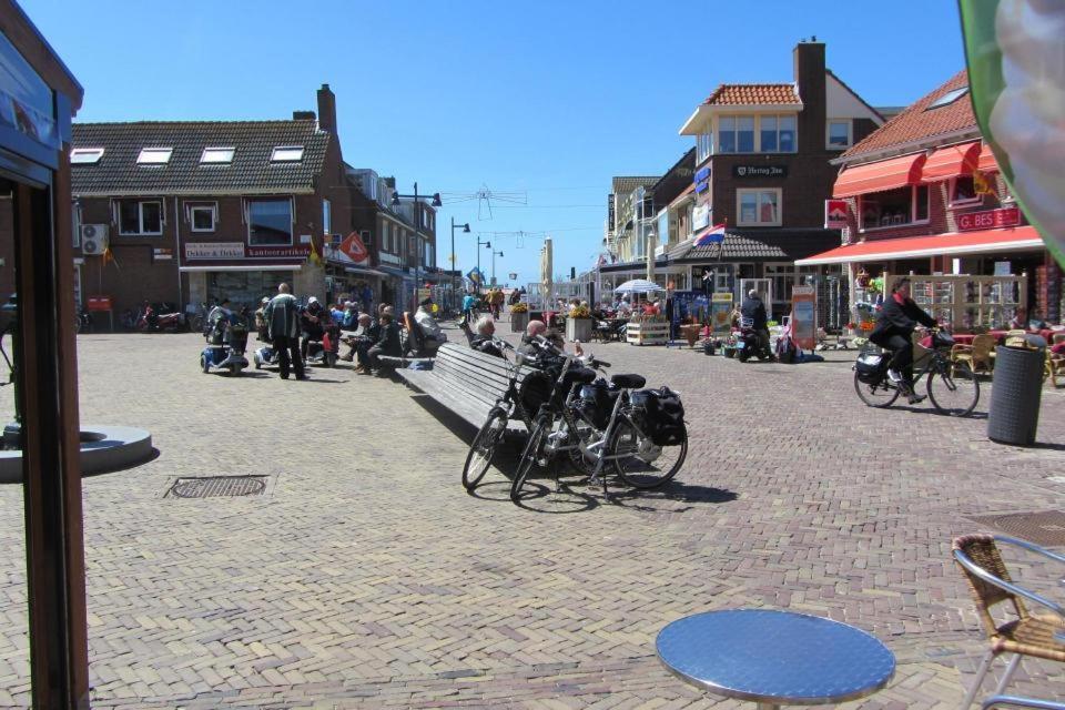 Beach House Met Parkeerplaats In Het Centrum Egmond aan Zee Exteriör bild