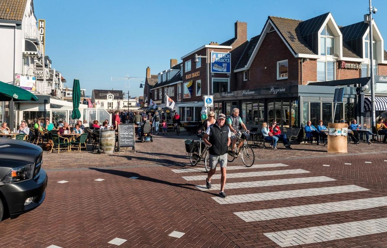 Beach House Met Parkeerplaats In Het Centrum Egmond aan Zee Exteriör bild